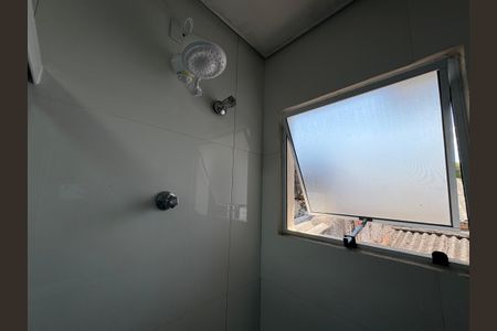 Casa à venda com 112m², 2 quartos e 2 vagas Casa à venda com 112m², 2 quartos e 2 vagasBanheiro da suíte 2