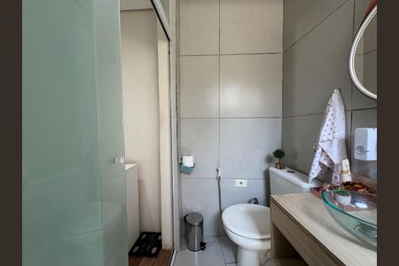 Casa à venda com 112m², 2 quartos e 2 vagas Casa à venda com 112m², 2 quartos e 2 vagasBanheiro da suíte 1