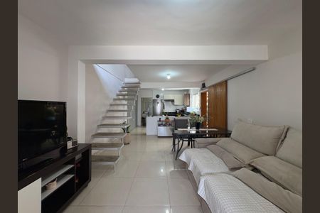 Sala de casa à venda com 2 quartos, 112m² em Vila Junqueira, Santo André