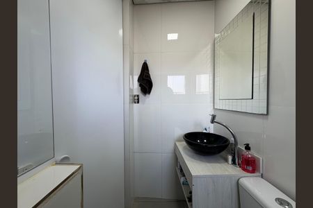 Casa à venda com 112m², 2 quartos e 2 vagas Casa à venda com 112m², 2 quartos e 2 vagasBanheiro da suíte 2