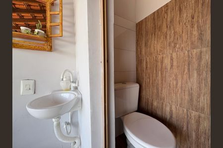 Casa à venda com 112m², 2 quartos e 2 vagas Casa à venda com 112m², 2 quartos e 2 vagasLavabo