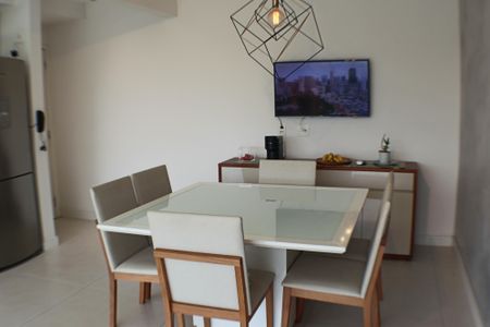 Apartamento à venda com 90m², 2 quartos e 2 vagasSala