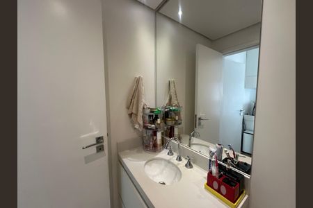 Apartamento à venda com 90m², 2 quartos e 2 vagasBanheiro da Suíte