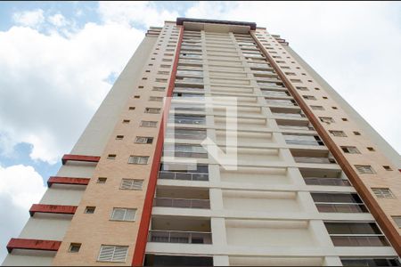 Apartamento para alugar com 80m², 3 quartos e 1 vaga Apartamento para alugar com 80m², 3 quartos e 1 vagaFachada