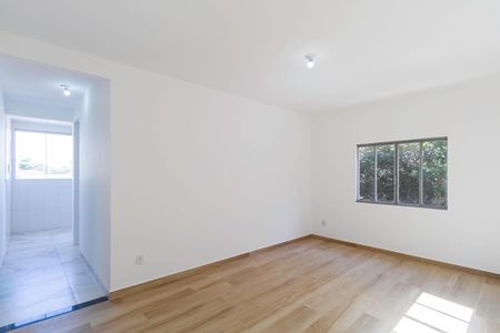 Sala de casa para alugar com 2 quartos, 120m² em São João Batista, Belo Horizonte