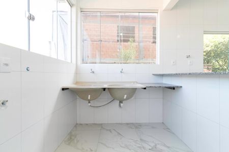 Casa para alugar com 120m², 2 quartos e sem vaga Casa para alugar com 120m², 2 quartos e sem vagaÁrea de serviço