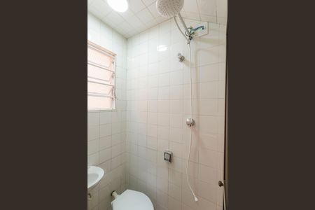 Casa de condomínio para alugar com 150m², 3 quartos e 2 vagasBanheiro de serviço