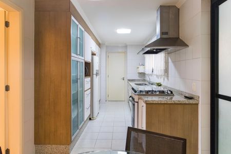 Apartamento à venda com 194m², 3 quartos e 3 vagasCozinha