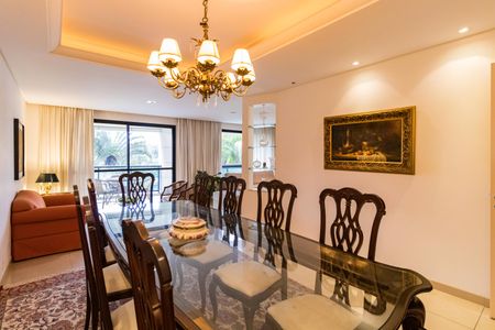 Sala de apartamento à venda com 3 quartos, 194m² em Vila Suzana, São Paulo