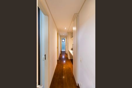 Apartamento à venda com 194m², 3 quartos e 3 vagasCorredor