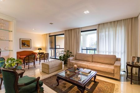 Apartamento à venda com 194m², 3 quartos e 3 vagasSala