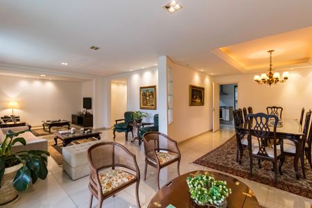 Apartamento à venda com 194m², 3 quartos e 3 vagasSala