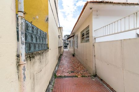 Casa para alugar com 80m², 2 quartos e 2 vagasQuintal