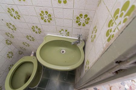 Casa para alugar com 80m², 2 quartos e 2 vagasBanheiro de serviço