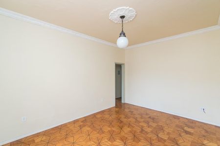 Casa para alugar com 80m², 2 quartos e 2 vagasSala