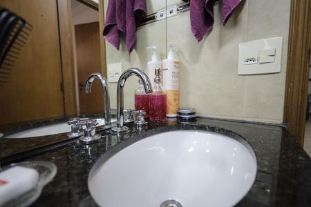 Apartamento à venda com 86m², 3 quartos e 2 vagas Apartamento à venda com 86m², 3 quartos e 2 vagasBanheiro