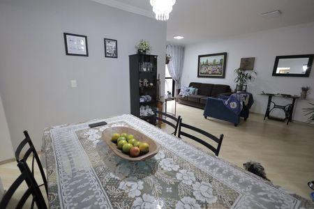 Apartamento à venda com 86m², 3 quartos e 2 vagas Apartamento à venda com 86m², 3 quartos e 2 vagasSala de Jantar