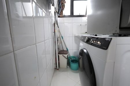 Apartamento à venda com 86m², 3 quartos e 2 vagas Apartamento à venda com 86m², 3 quartos e 2 vagasÁrea de Serviço