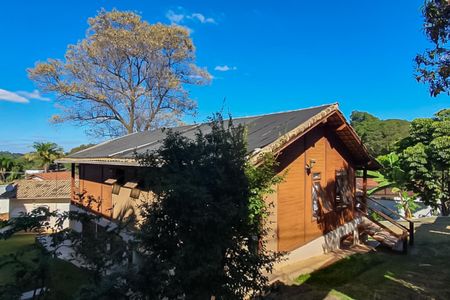 Casa à venda com 287m², 4 quartos e 3 vagas Casa à venda com 287m², 4 quartos e 3 vagasÁrea comum