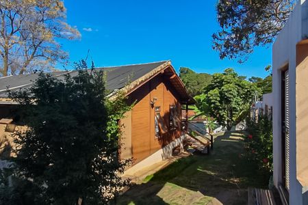 Casa à venda com 287m², 4 quartos e 3 vagas Casa à venda com 287m², 4 quartos e 3 vagasÁrea comum