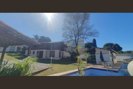 Casa à venda com 287m², 4 quartos e 3 vagas