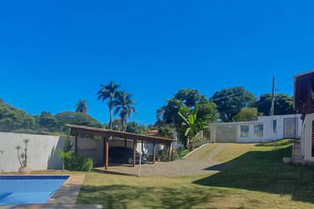 Casa à venda com 287m², 4 quartos e 3 vagas Casa à venda com 287m², 4 quartos e 3 vagasÁrea comum