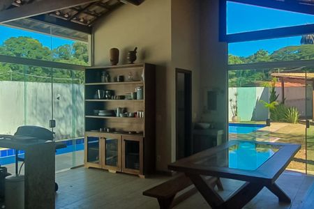 Casa à venda com 287m², 4 quartos e 3 vagas Casa à venda com 287m², 4 quartos e 3 vagasÁrea comum