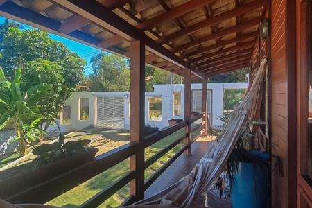 Casa à venda com 287m², 4 quartos e 3 vagas Casa à venda com 287m², 4 quartos e 3 vagasÁrea comum