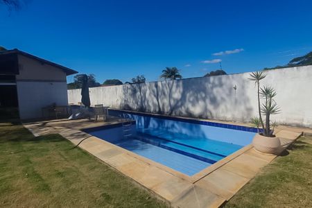 Casa à venda com 287m², 4 quartos e 3 vagas Casa à venda com 287m², 4 quartos e 3 vagasÁrea comum