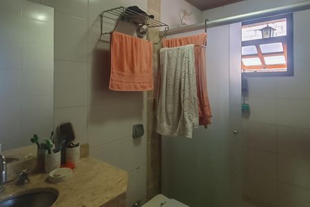 Casa à venda com 287m², 4 quartos e 3 vagas Casa à venda com 287m², 4 quartos e 3 vagasBanheiro Social