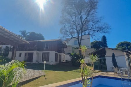 Casa à venda com 287m², 4 quartos e 3 vagas Casa à venda com 287m², 4 quartos e 3 vagasÁrea comum