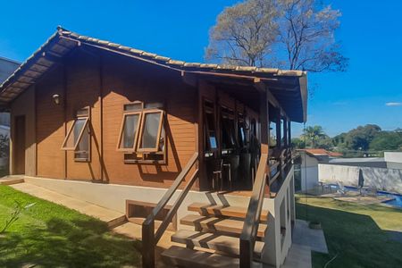 Casa à venda com 287m², 4 quartos e 3 vagas Casa à venda com 287m², 4 quartos e 3 vagasÁrea comum