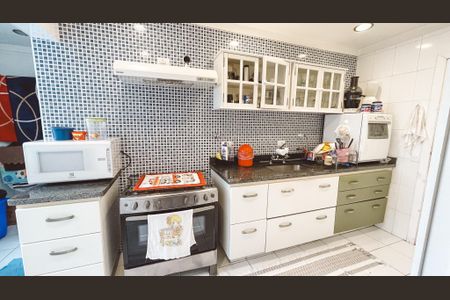 Apartamento à venda com 180m², 3 quartos e 2 vagas Apartamento à venda com 180m², 3 quartos e 2 vagasCozinha