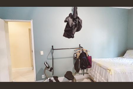 Apartamento à venda com 180m², 3 quartos e 2 vagas Apartamento à venda com 180m², 3 quartos e 2 vagasQuarto 1