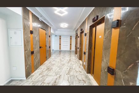 Apartamento à venda com 180m², 3 quartos e 2 vagas Apartamento à venda com 180m², 3 quartos e 2 vagasHall de Entrada