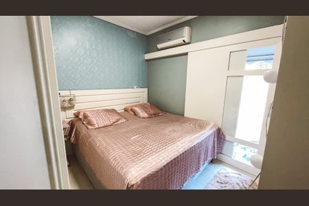 Apartamento à venda com 180m², 3 quartos e 2 vagas Apartamento à venda com 180m², 3 quartos e 2 vagasSuíte