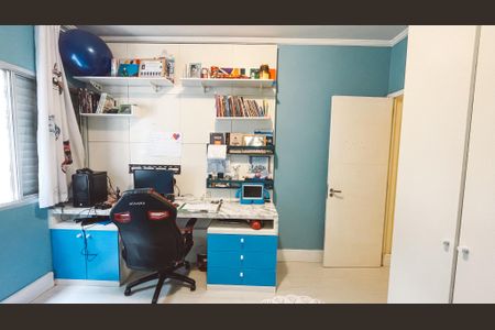 Apartamento à venda com 180m², 3 quartos e 2 vagas Apartamento à venda com 180m², 3 quartos e 2 vagasQuarto 2