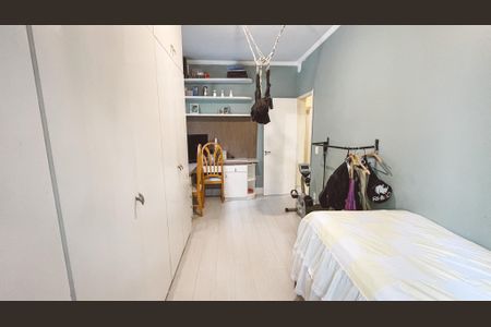 Apartamento à venda com 180m², 3 quartos e 2 vagas Apartamento à venda com 180m², 3 quartos e 2 vagasQuarto 1