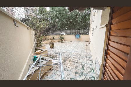 Apartamento à venda com 180m², 3 quartos e 2 vagas Apartamento à venda com 180m², 3 quartos e 2 vagasVaranda da Suíte