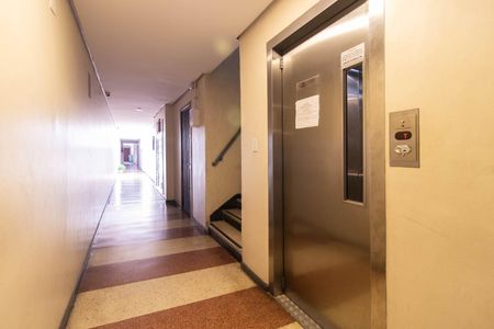 Apartamento para alugar com 42m², 1 quarto e sem vagaElevador