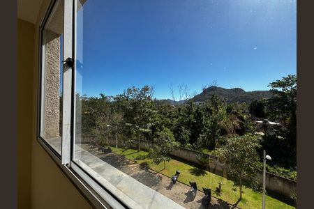 Sala de apartamento à venda com 2 quartos, 48m² em Vargem Pequena, Rio de Janeiro