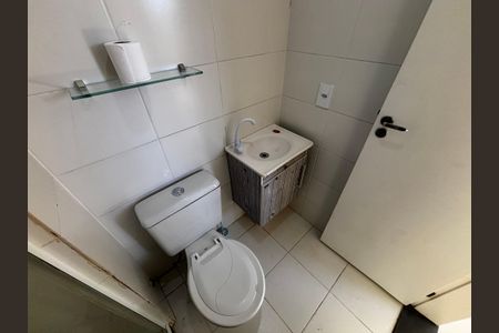 Apartamento à venda com 48m², 2 quartos e sem vagaBanheiro