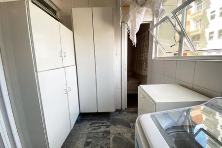 Apartamento à venda com 110m², 3 quartos e 1 vagaÁrea de Serviço