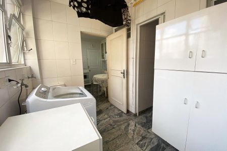 Apartamento à venda com 110m², 3 quartos e 1 vagaÁrea de Serviço