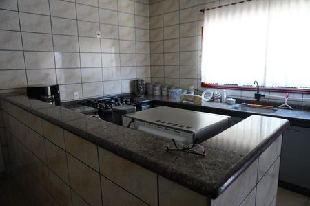 Casa para alugar com 196m², 4 quartos e 3 vagasCozinha