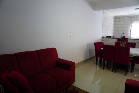 Casa para alugar com 196m², 4 quartos e 3 vagasSala 