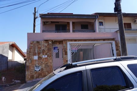 Casa para alugar com 196m², 4 quartos e 3 vagasFachada