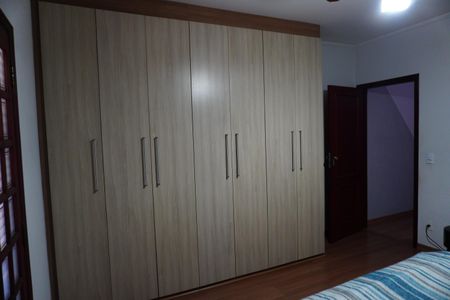Casa para alugar com 196m², 4 quartos e 3 vagasSuíte