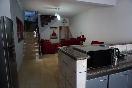 Casa para alugar com 196m², 4 quartos e 3 vagasCozinha