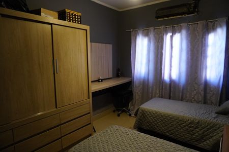 Casa para alugar com 196m², 4 quartos e 3 vagasQuarto 1